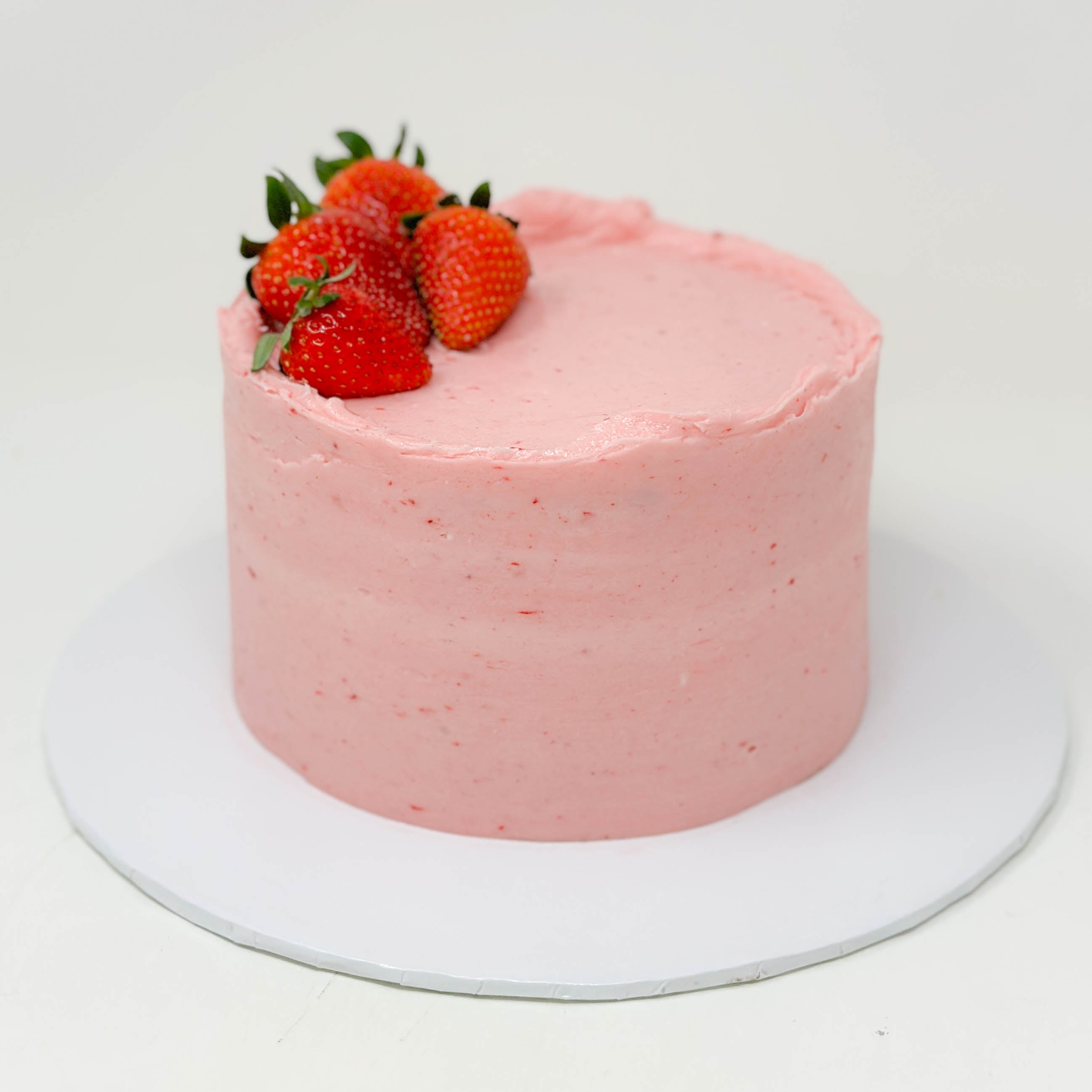 strawberry cake　1113 STRAWBERRY SHOWER CAKE 🍓🍓🍓 IF YOU LOVE IT TOO READ