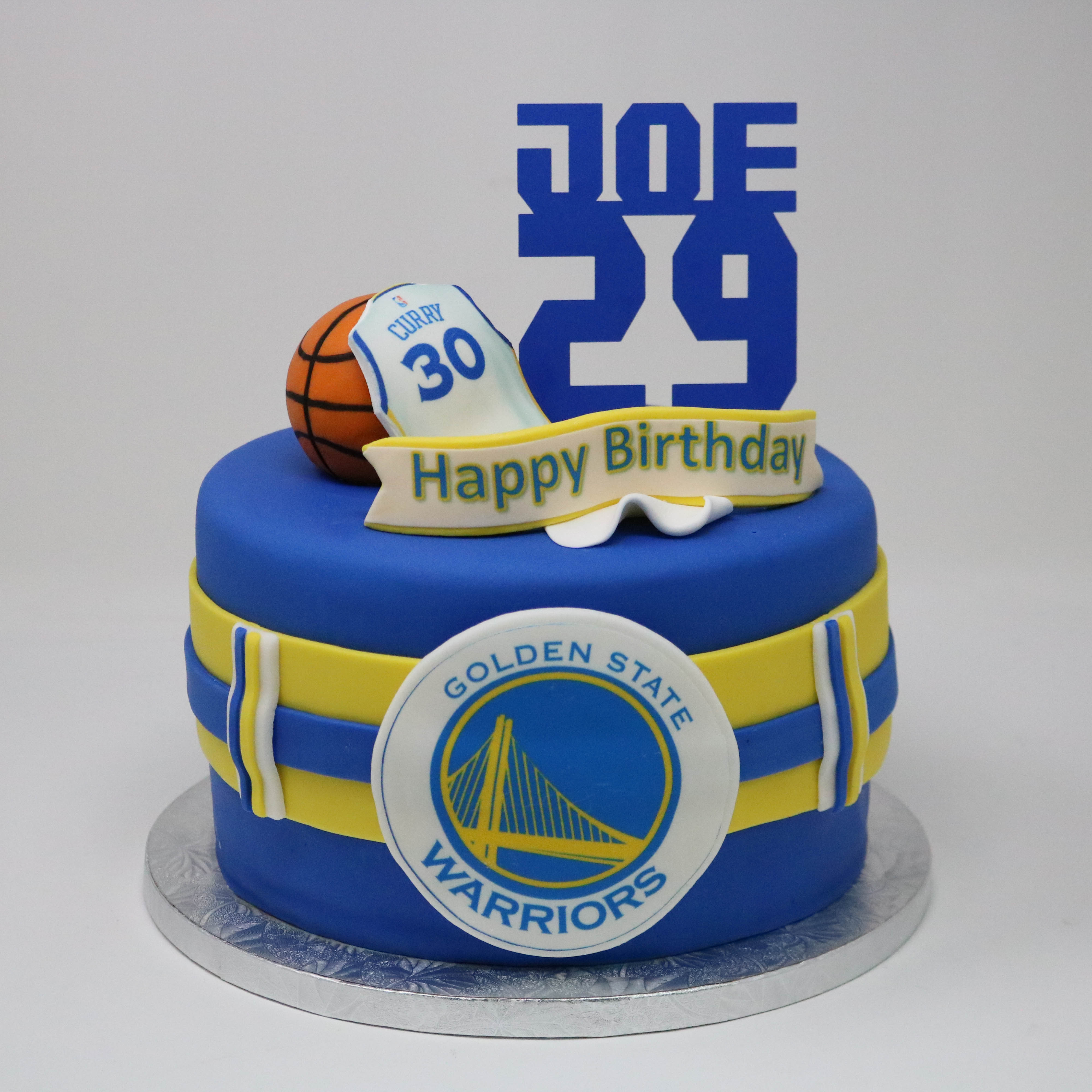 Golden State Warriors Cake  Golden state warriors cake, Golden state  warriors birthday, Basketball birthday cake