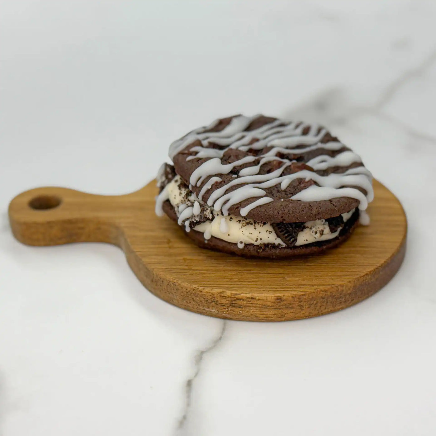 Cookies and Cream Cookie Sandwich