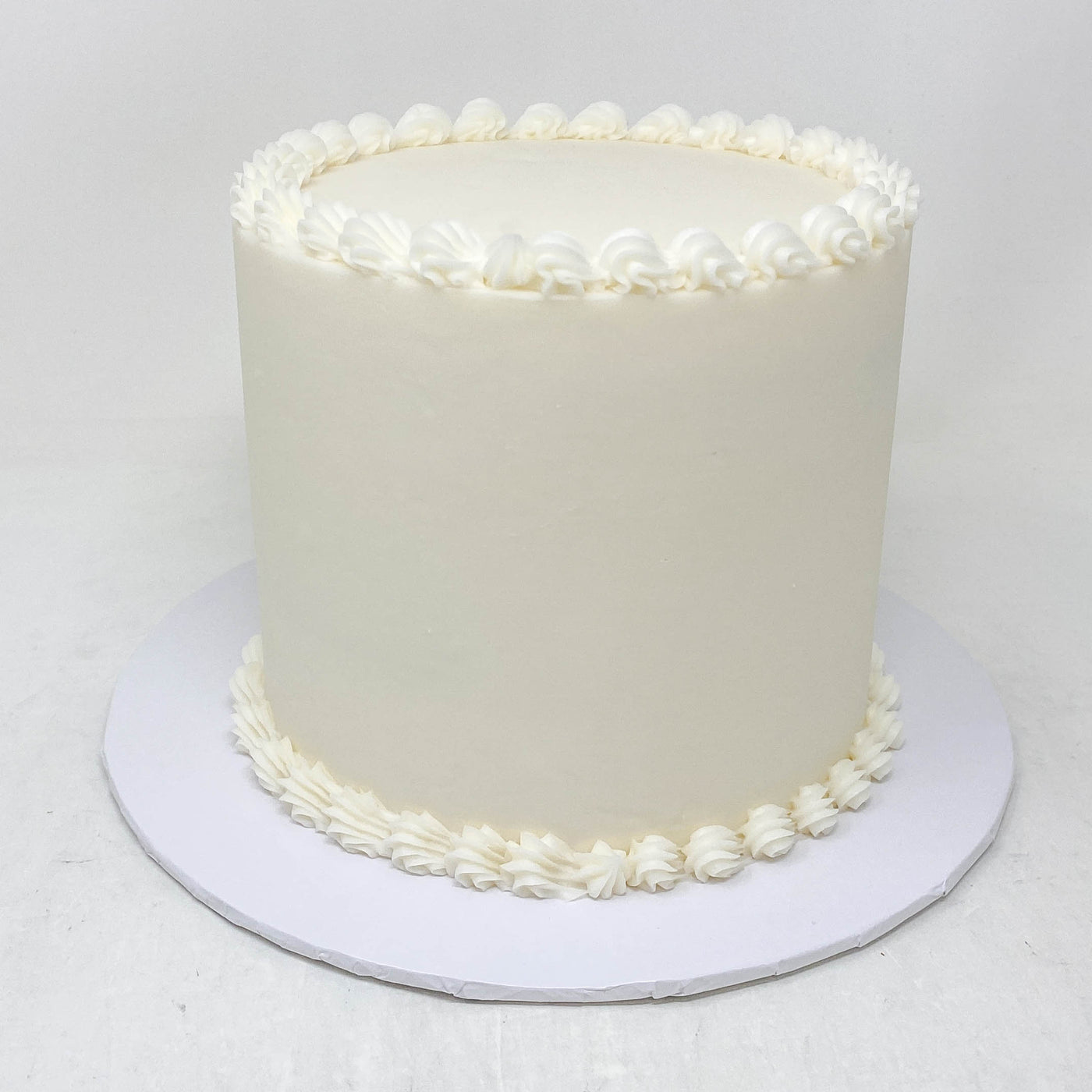 Plain Buttercream Cake with Border